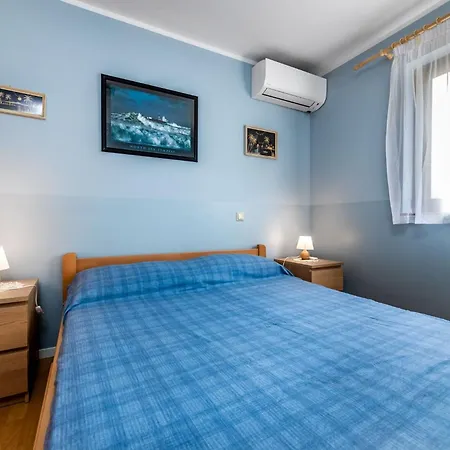 Apartament Marina