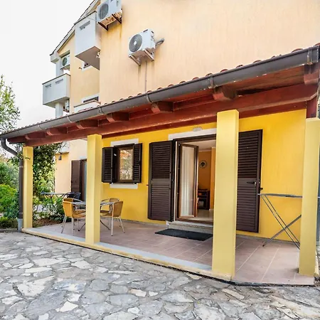 Apartament Marina